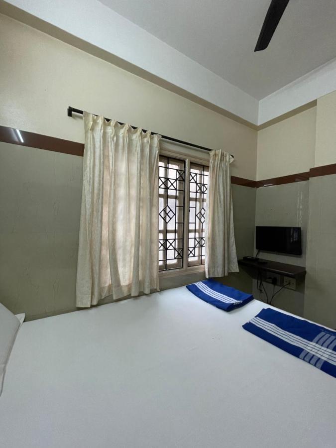 Golden Guest House Бангалор Екстериор снимка
